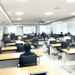 地方自治体での職員向け健康管理セミナーの実施風景